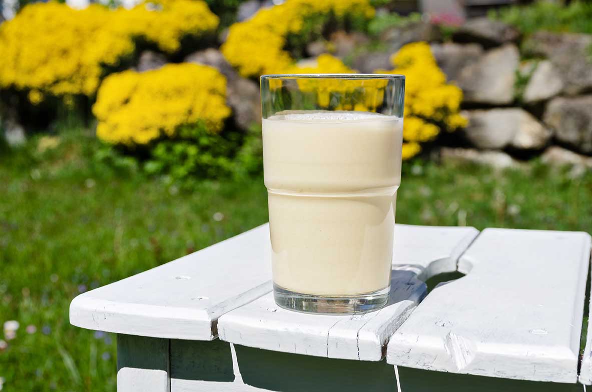 Sommergetränk Pfirsich Lassi