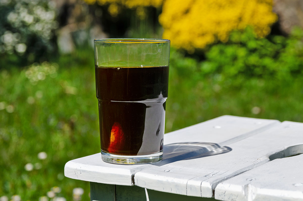 Sommergetränk Cold Brew Kaffee mit Orange