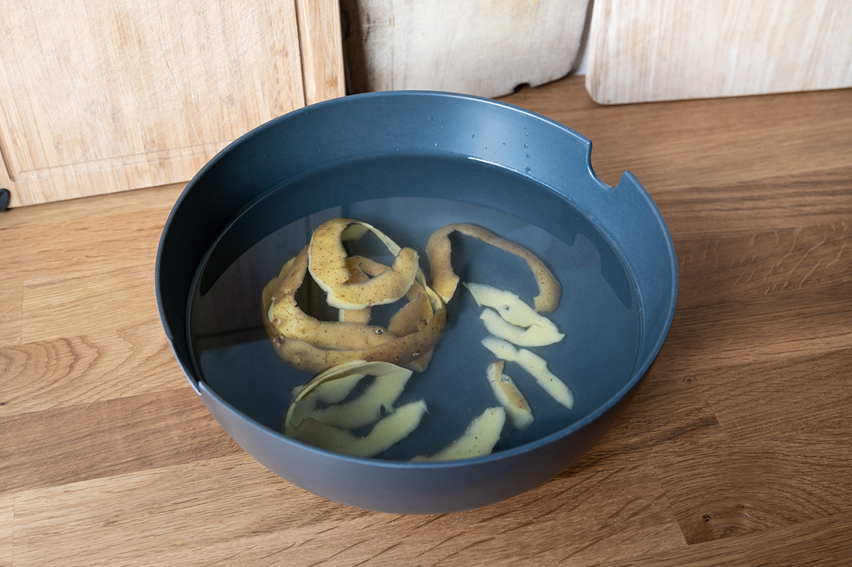 DIY-Putzmittel aus Kartoffelschalen
