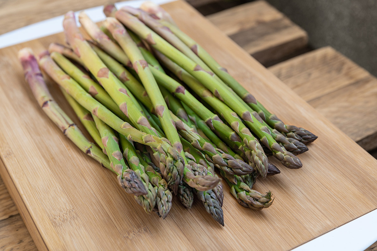 Frühlingsgemüse Spargel Saison